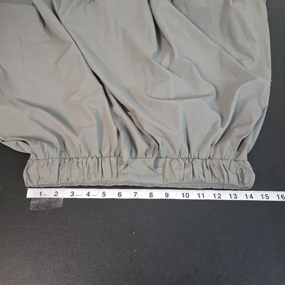 Lululemon Women Time To Flounce Skirt Size 8 Green Lightweight Active Drawstring - Picture 9 of 10